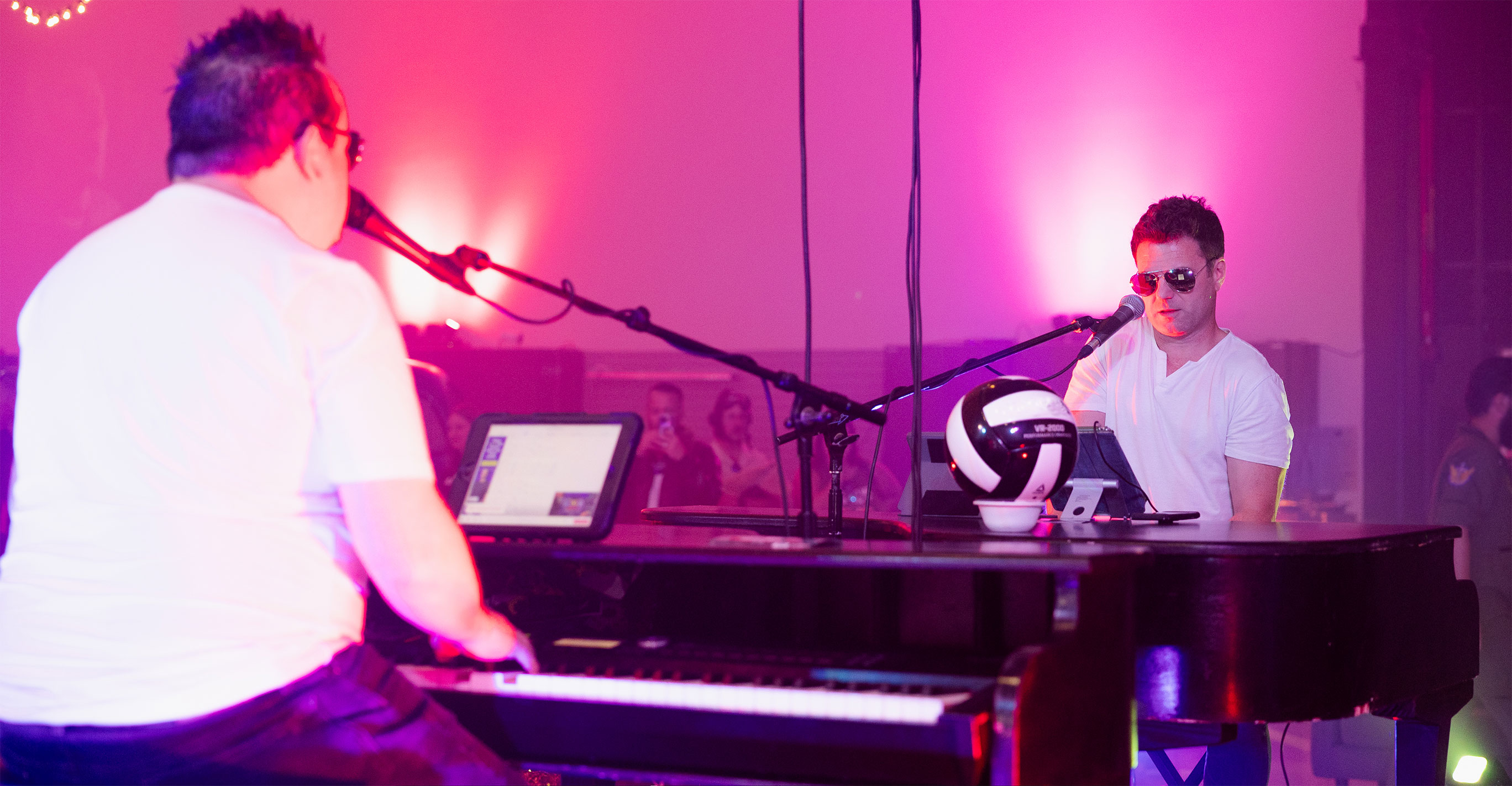 Dueling Pianos