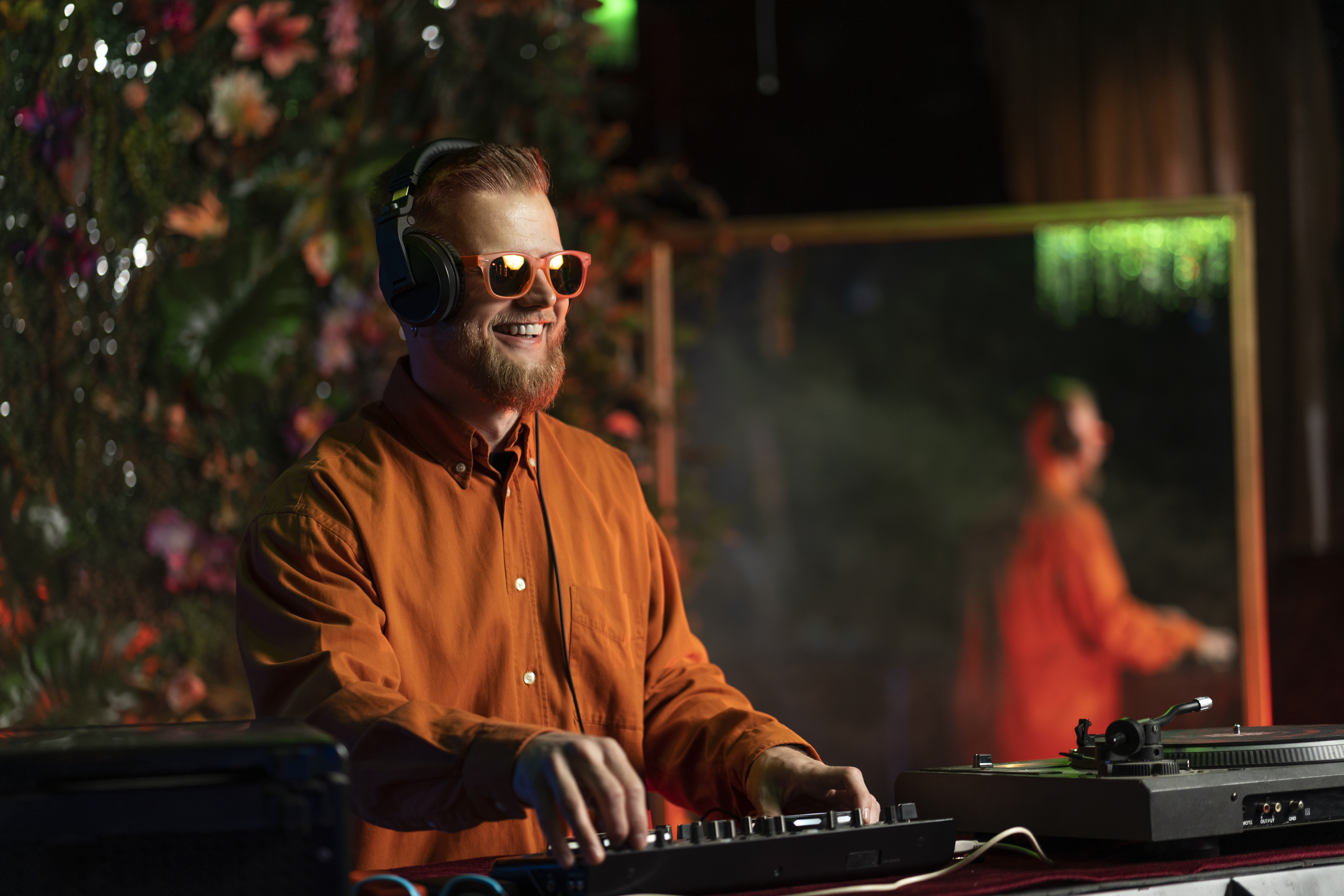 Live DJ Night